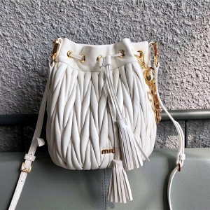 5BE014 MIUMIU ר¿ BUCKET BAG Ƥ Ͱΰ ɫ