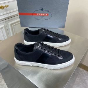 4E3400 Prada ֯Ƥ˶Ь 2020¿˶Ь ɫ