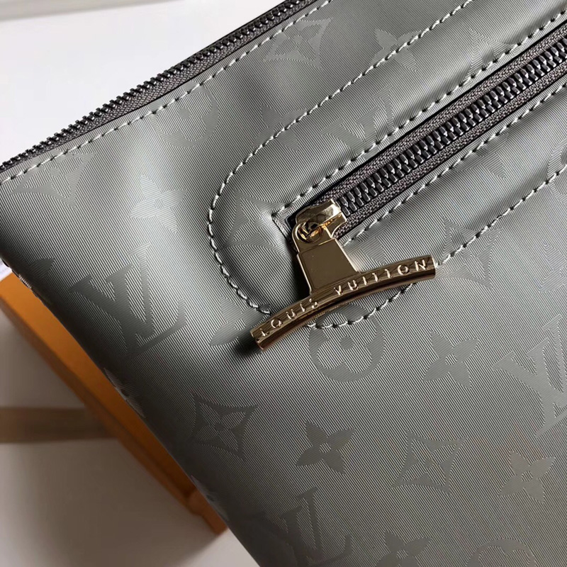 LOUIS VUITTON  ポシェット・コスモス　モノグラム　M63240 LOUIS VUITTON ポシェット・コスモス モノグラム M63240 LOUIS
