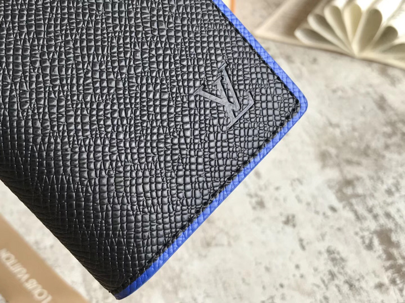 Louis Vuitton M30550 Pocket Organizer Taiga Leather