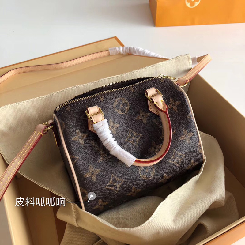 lv迷你包专柜多少钱·lv迷你饺子包专柜价格