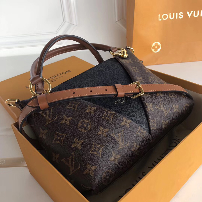 M43976 Louis Vuitton 2019 Cruise Monogram Canvas V Tote BB