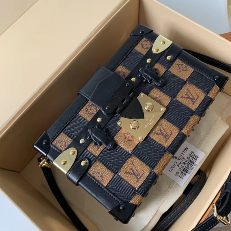 M53253 LV PETITE MALLE 手袋 Monogram 单色和双面帆布盒子 LV盒子包 黑色