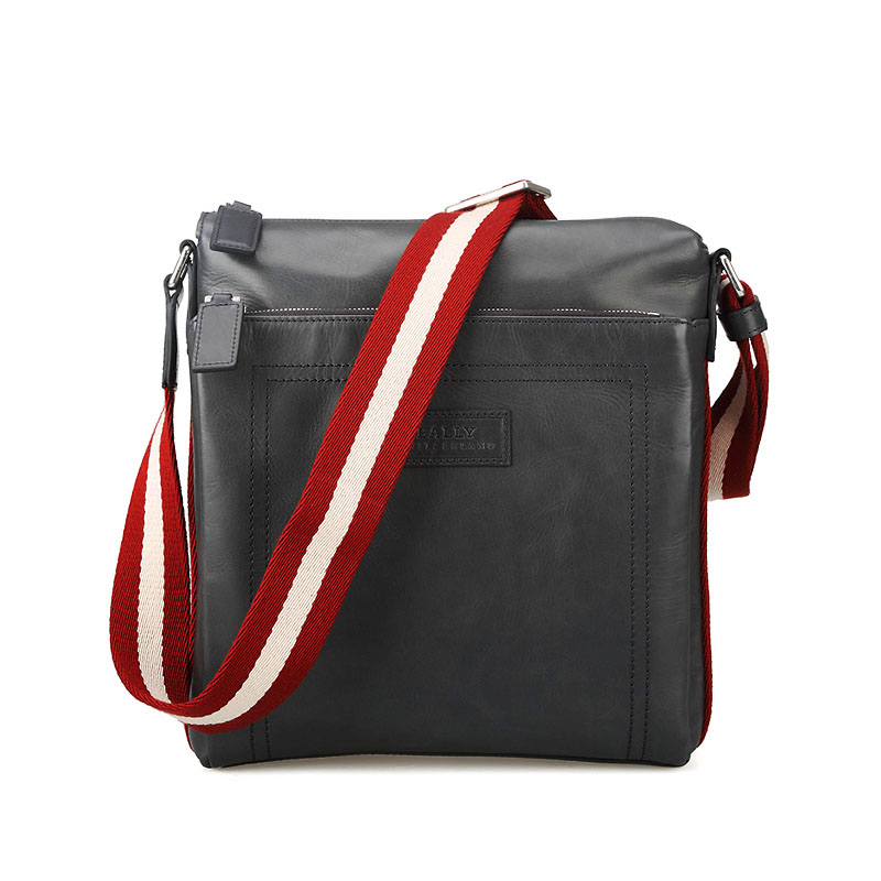 如何保养自己的名牌包包 巴利男士包包到底哪一款最火爆 金诚皮具