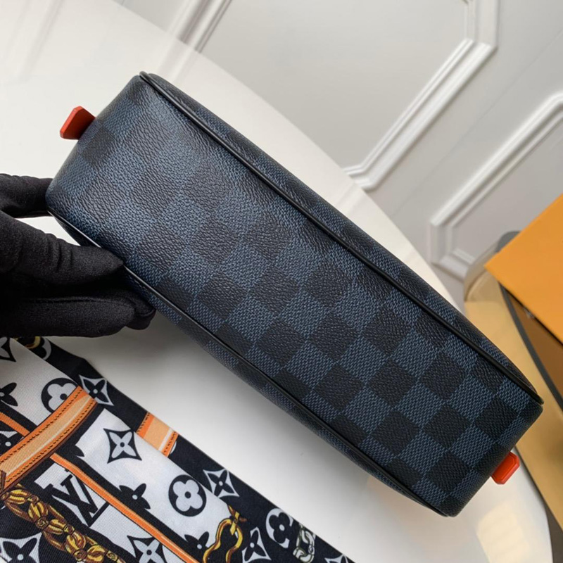N60245 LV大号盥洗包 Damier Cobalt 帆布格仔手包 LV手包 蓝色