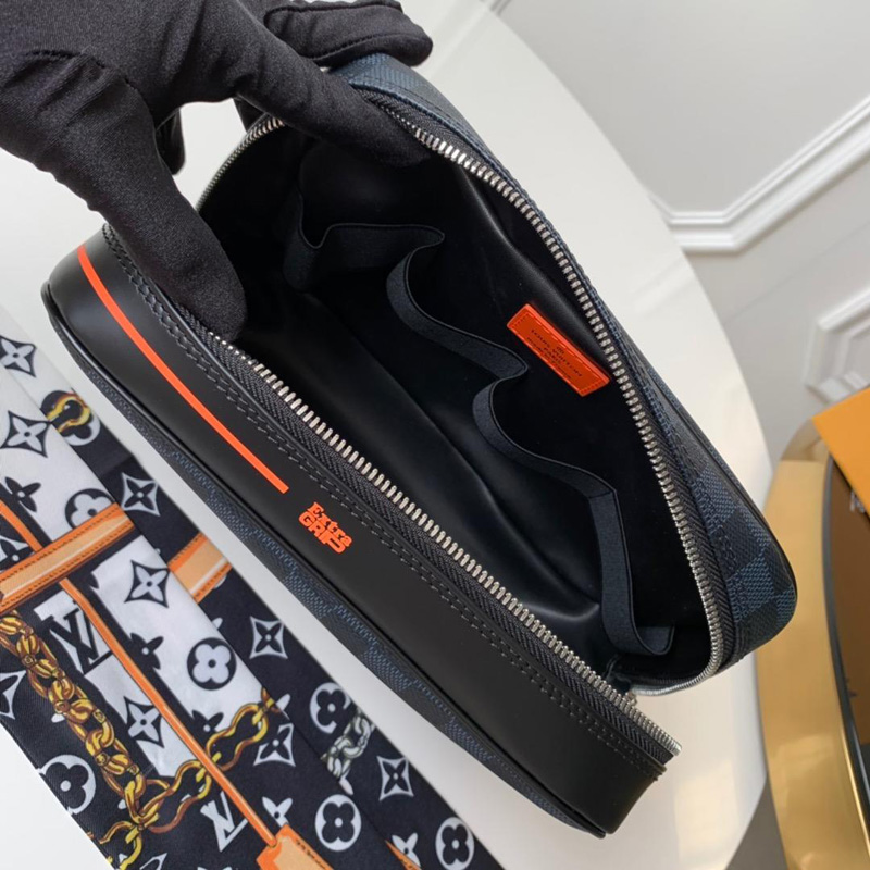 N60245 LV大号盥洗包 Damier Cobalt 帆布格仔手包 LV手包 蓝色