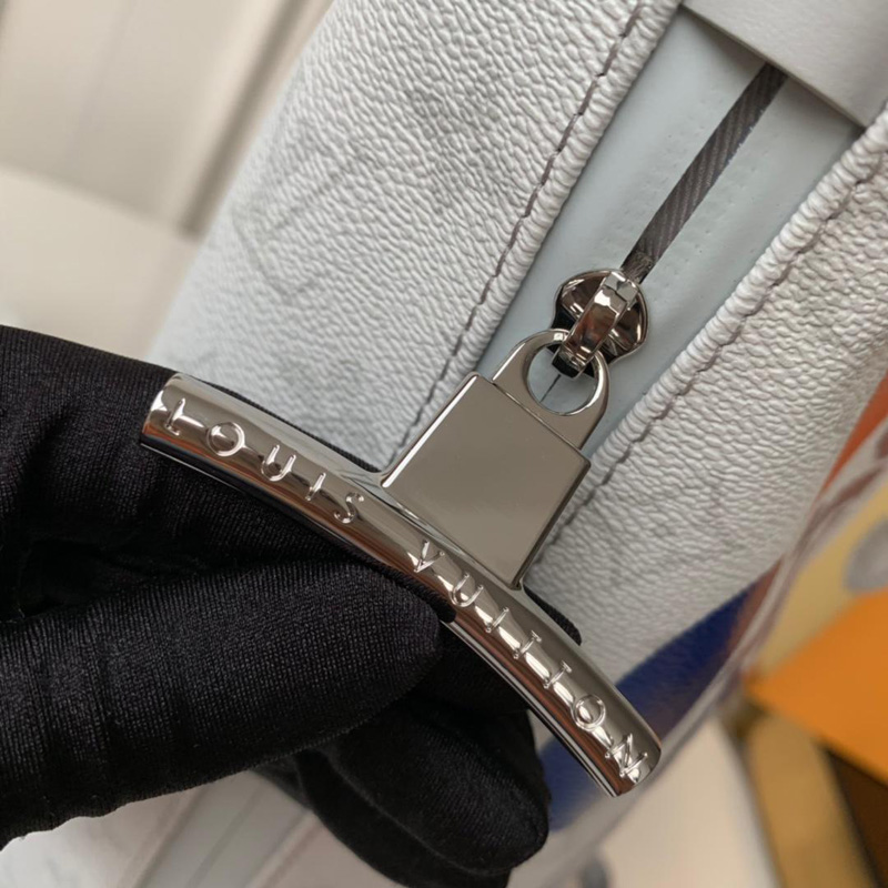 M44616 LV CHALK 双肩包 Monogram老花1854印花图案 LV背包 白花