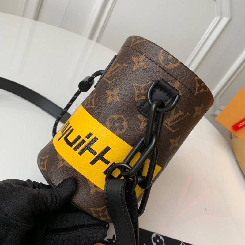 M44632 LV CHALK NANO 手袋 Monogram老花1854印花图案 LV水桶包