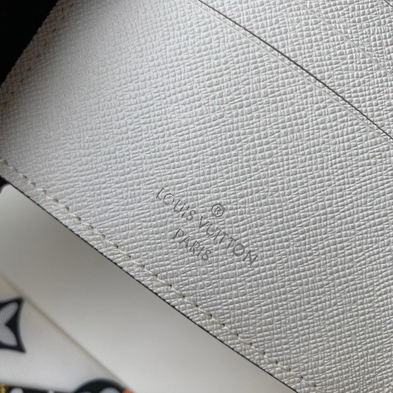 M67819 LV MULTIPLE 钱夹 Monogram White 帆布钱包 LV短夹 LV短款钱包 白色