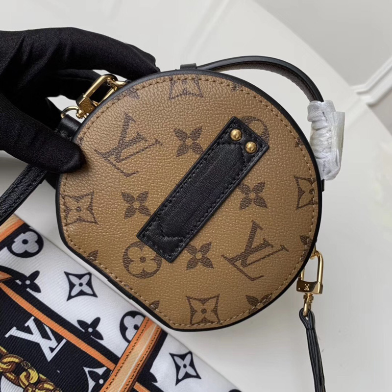 M68276 LV MINI BOITE CHAPEAU 手袋 Monogram Reverse 涂层 LV圆饼包