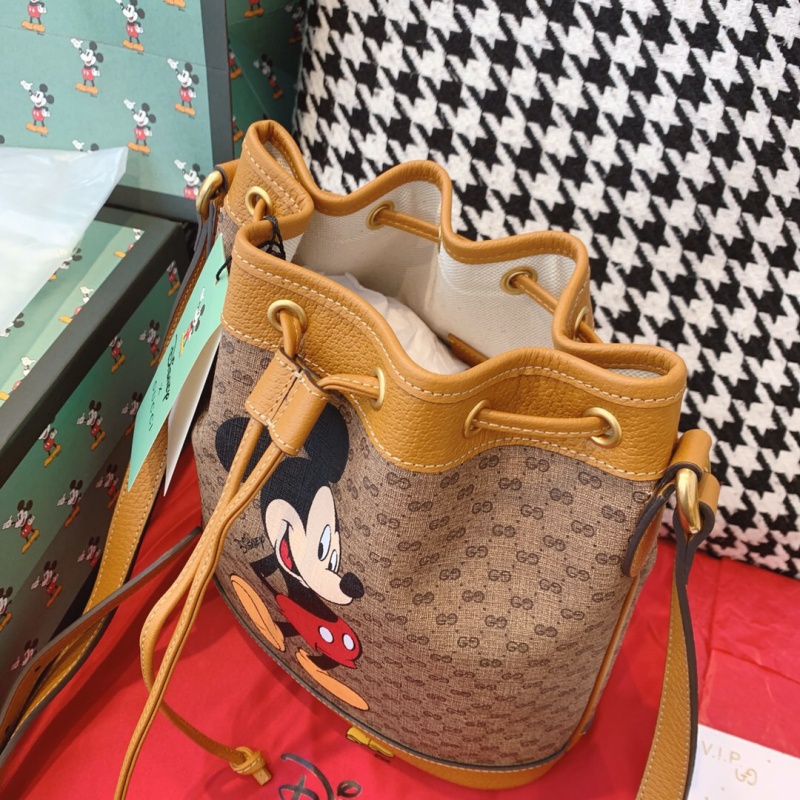 602691 Gucci2020新款Disney x Gucci米奇系列小号水桶包- 米兰站