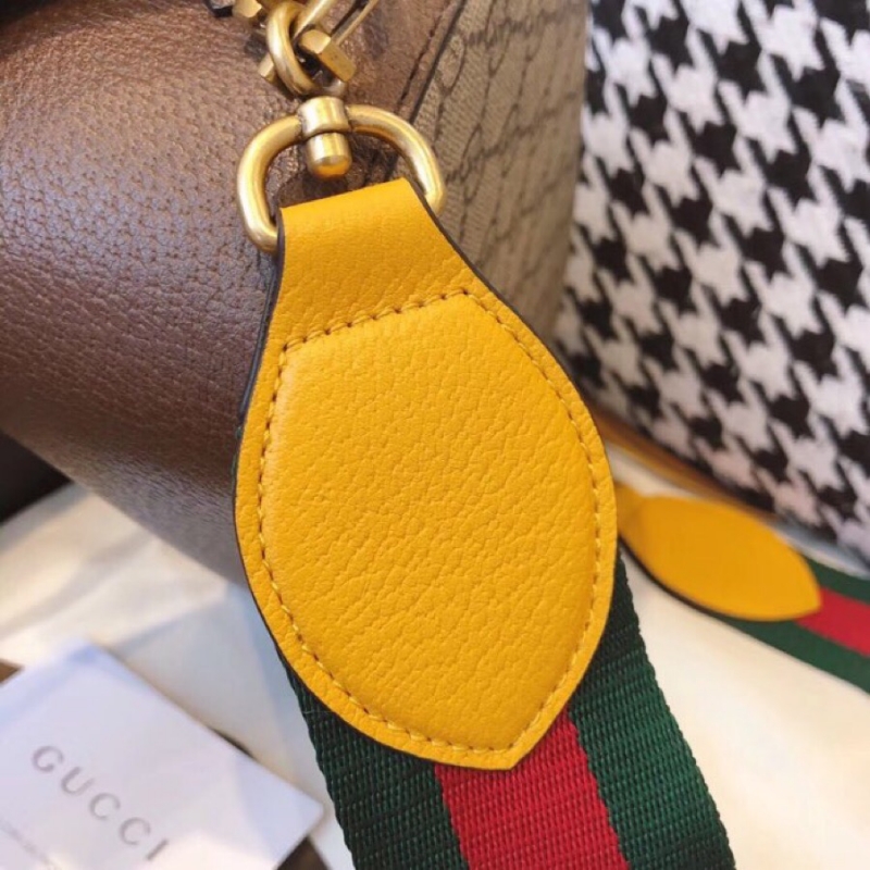 小物 GUCCI 443497 GUCCI GG Marmont系列绗缝小号链条肩背包藕色- 米兰站