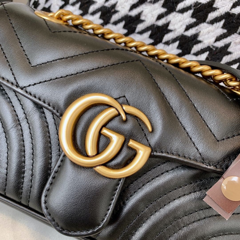 446744 Gucci古驰女包GG Marmont 绗缝迷你手袋黑色- 米兰站