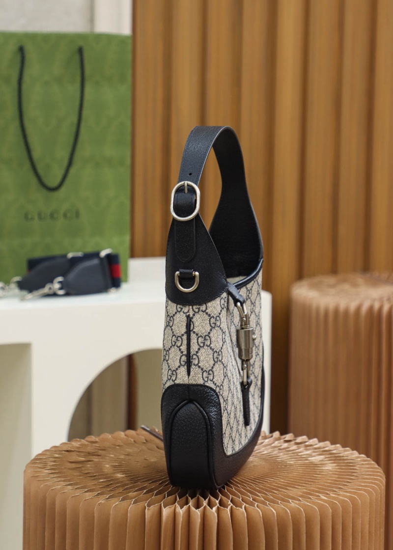 ☆ GUCCIのベルト付きスェードスカート ☆ 今日特価】豊富なスタイルから選べます - メルカリ