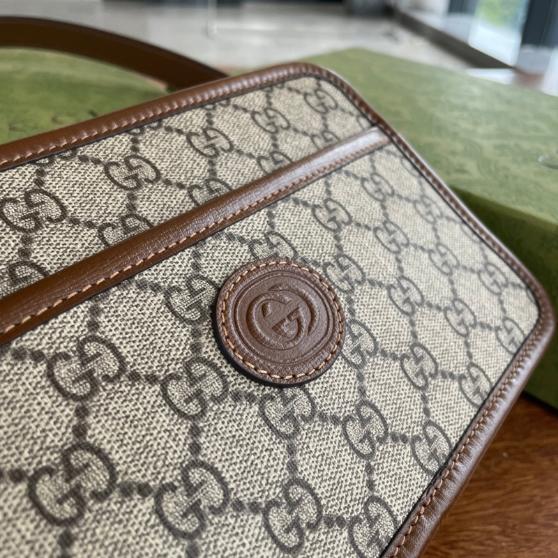 658572 Gucci 饰互扣式双G迷你手袋Gucci复古相机包乌木色- 米兰站