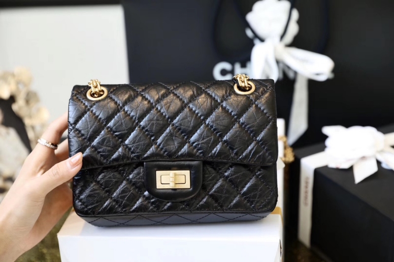 AS0874 Chanel香奈儿2.55迷你口盖包复古小牛皮与金色金属- 米兰站