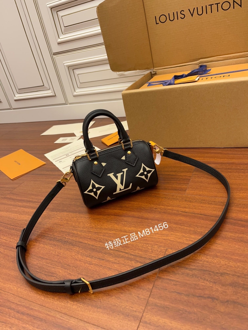 M81456 LV NANO SPEEDY 手袋压纹软粒面牛皮mini枕头包- 米兰站
