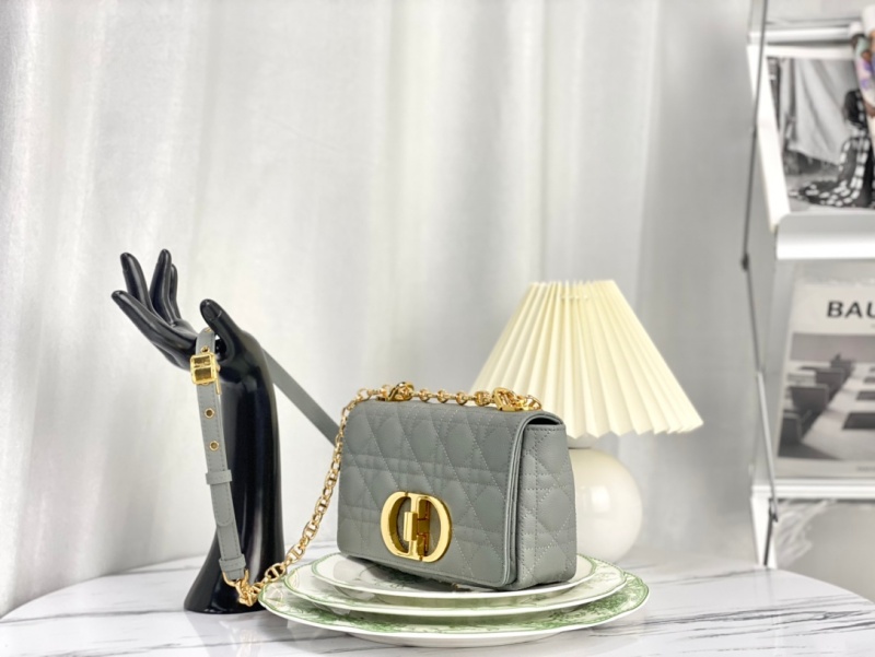 極上品 Christian Dior ロゴチャーム ファー手袋 （コカ coca