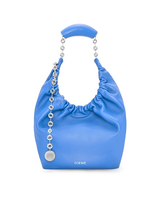 LOEWE 上架2023秋冬秀款新包：Squeeze 手袋，编织篮子包- 米兰站