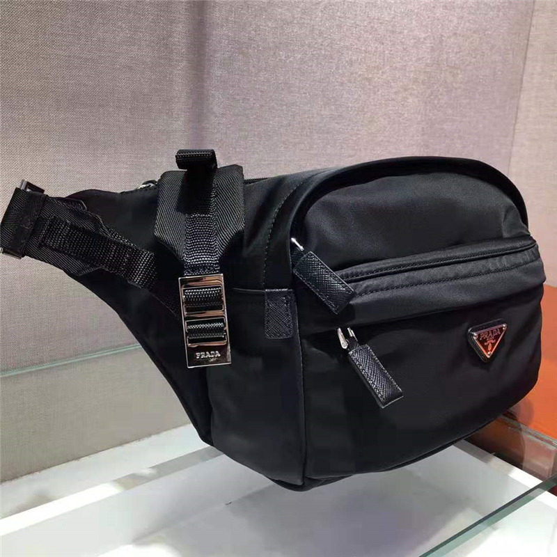 2VH038 Prada
