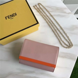 2305  Fendi ҵ 2305 СţƤ ײɫƴƤ㵥  ɫ