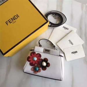 FENDI ҵ¿  ʱװƤMICRO PEEKABOO ̫Сè   ɫ