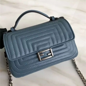 FENDI ҵ 8770 ʱװ Micro Baguette ѹ˫ ɫ