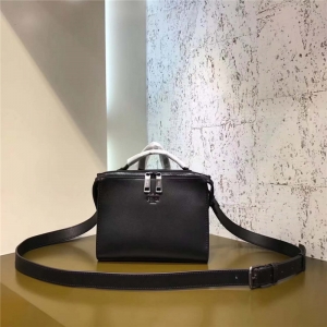 6238 FENDI ҵ  СţƤ ʿ б ɫ