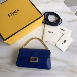 212 FENDI ҵ ʱװMICRO BAGUETTE ˫F  б ɫ