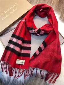 Burberry ͱ 17¿ ˫ и Χ ɫ