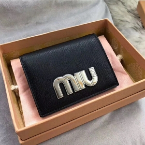 5MV204 MIUMIU ר LOGO ƴɫ ڴСǮ ɫ