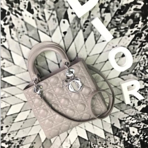 M44550 DiorŮ ϰ° ϰ´Ƥ Lady Dior  ɫ