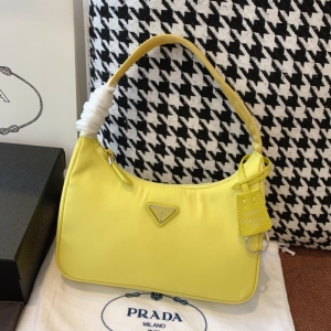 1NE515 Prada Re-Edition 2000 ִ ° ɫ