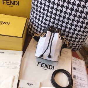 8BS010 Fendi Mon TresorСˮͰִ ҵˮͰ ɫ