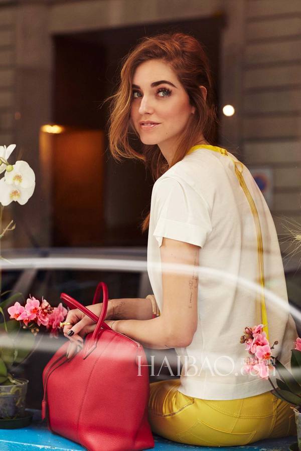 ʱв· (Chiara Ferragni) ȫ··LV (Louis Vuitton) LockitϵִƬ