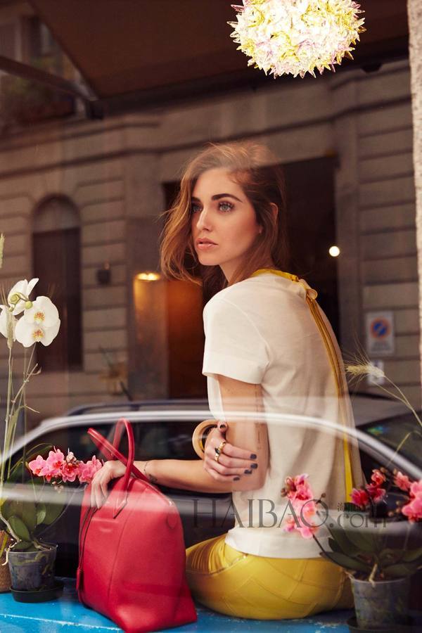 ʱв· (Chiara Ferragni) ȫ··LV (Louis Vuitton) LockitϵִƬ