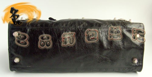 084334A AŮʿ BALENCIAGA ʱ