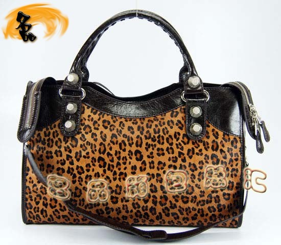 084332A Balenciaga ҵ ţƤʱŮ ɫ