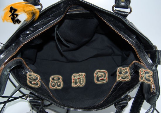 084616  ҵ Balenciaga ţƤʱŮ ɫ