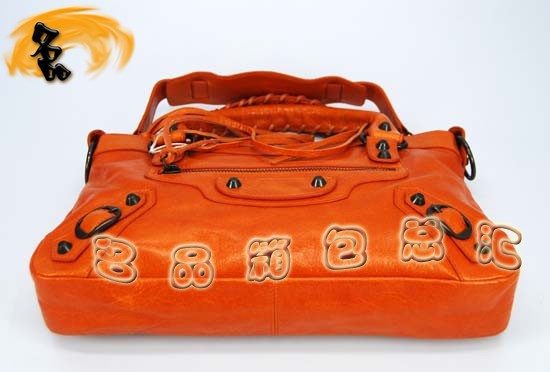 103208  һ Balenciaga ƤʱŮ  ɫ