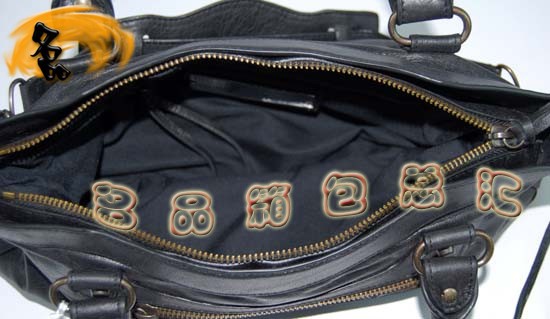 103208  Balenciaga һ ƤʱŮ  ɫ