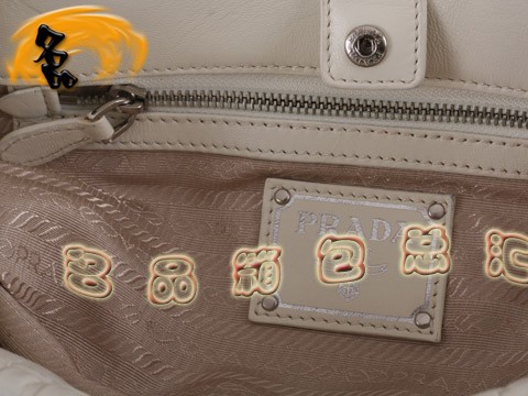 BN1791 ¿ƤʱŮʿа Prada Pradaб ɫ