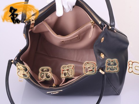 BR4401   ¿ʱŮʿа Prada ţƤŮ ɫ