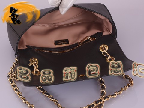 BT0750  Prada ¿Ůʿа ͷţƤŮ б ɫ
