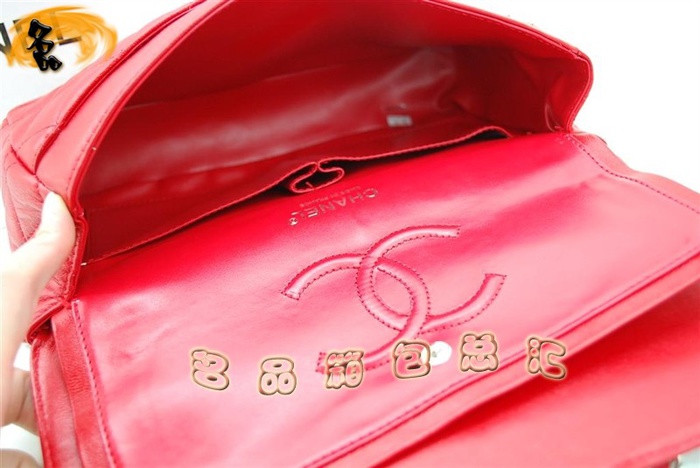 1112 ζŮ Chanelб CHANEL2.55ϵ ChanelŮʿ ɫ