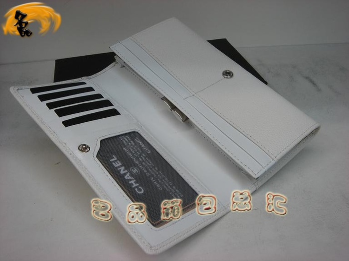 164 ζ ChanelǮ ʱŮ ChanelǮ Ƥ ɫ