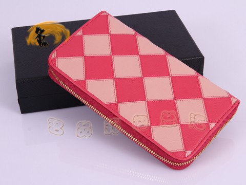 1M0506 Prada¿ Ǯ PradaʮţƤǮ ﳤǮ õɫ