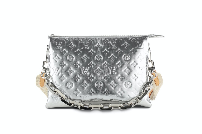 Louis Vuitton 新登场的链条手袋,或将成为下季It Bag?