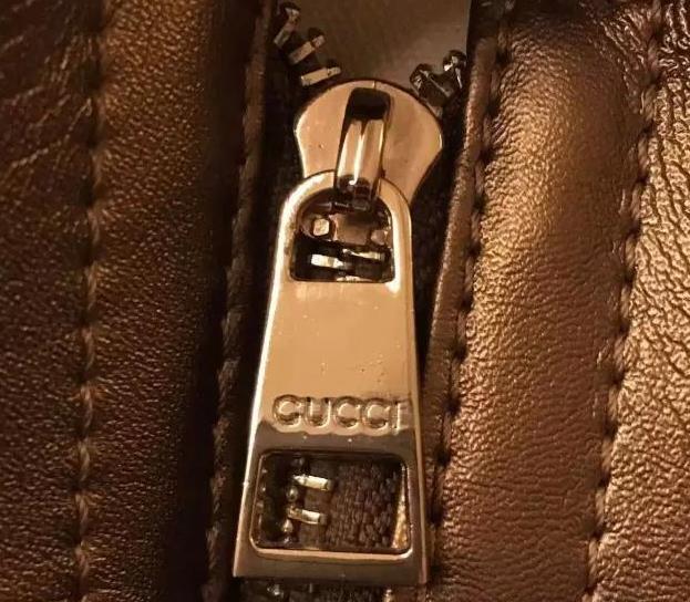 Gucciٵϸչʾ