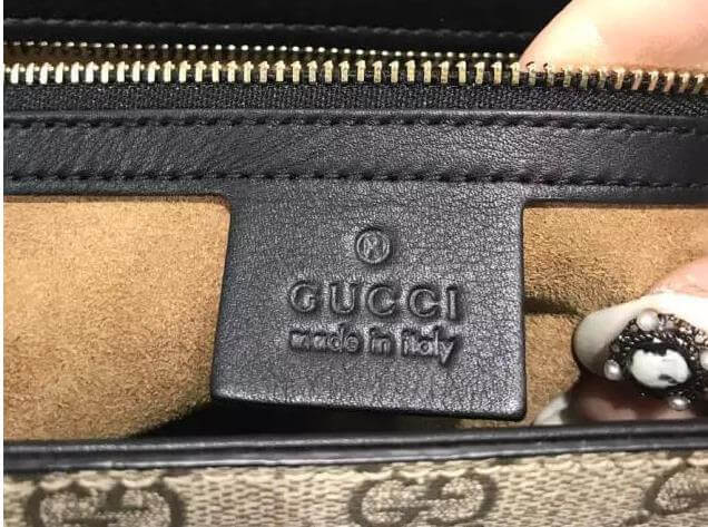 Gucciٵϸչʾ